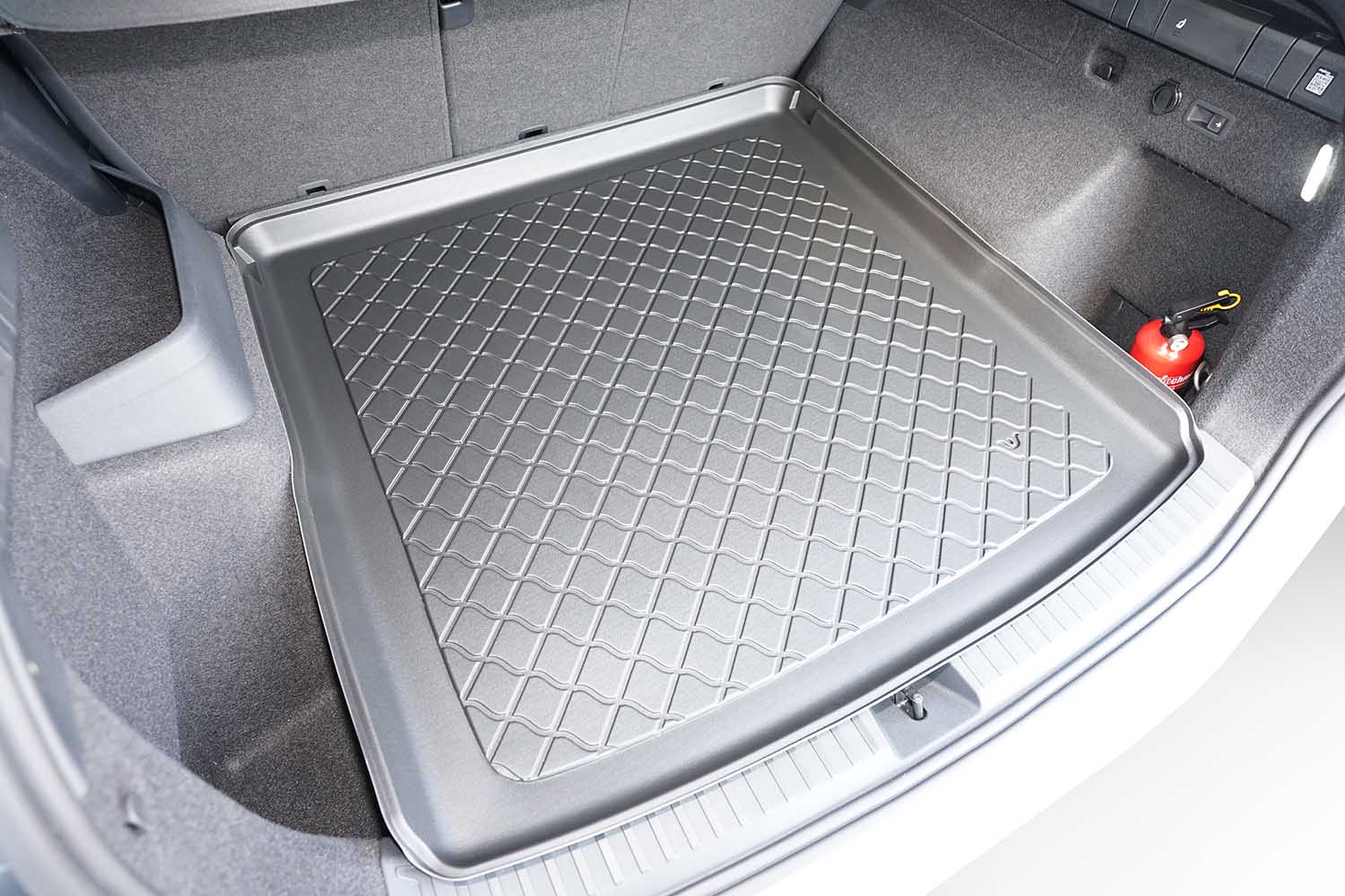 Boot mat suitable for Volkswagen Tayron 2025-present Guardliner anti slip PE/TPE rubber (VW2TYTM-G) (4) Boot mat suitable for Volkswagen Tayron 2025-present Guardliner anti slip PE/TPE rubber (VW2TYTM-G) (4)