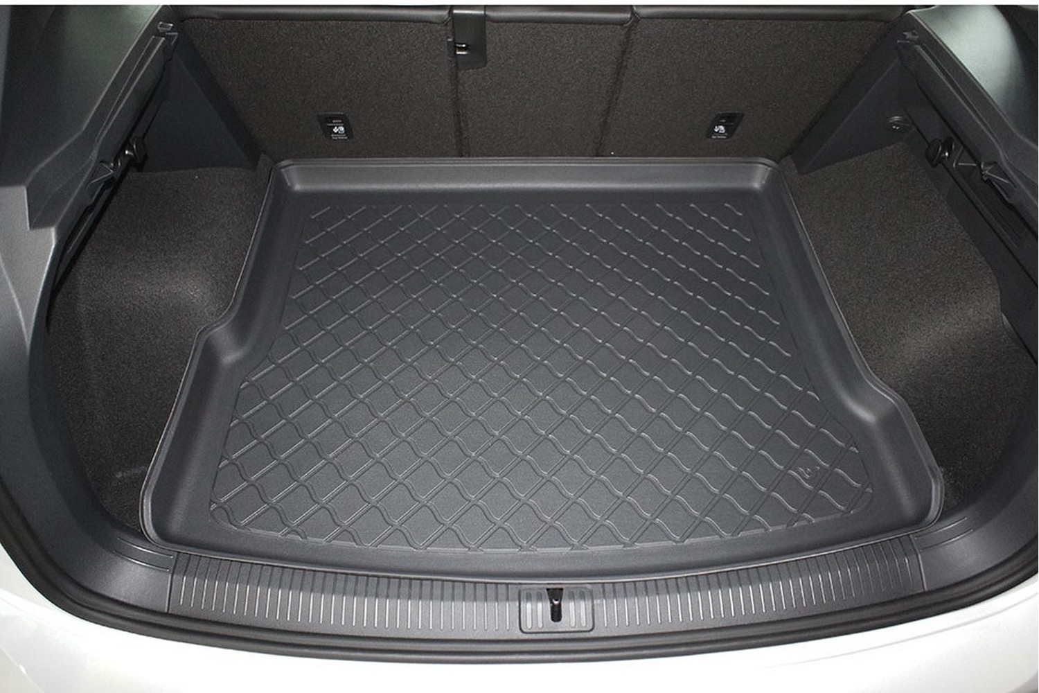 Boot mat suitable for Volkswagen Tiguan II 2015-2024 Guardliner anti slip PE/TPE rubber (VW3TITM-G) (2) Boot mat suitable for Volkswagen Tiguan II 2015-2024 Guardliner anti slip PE/TPE rubber (VW3TITM-G) (2)