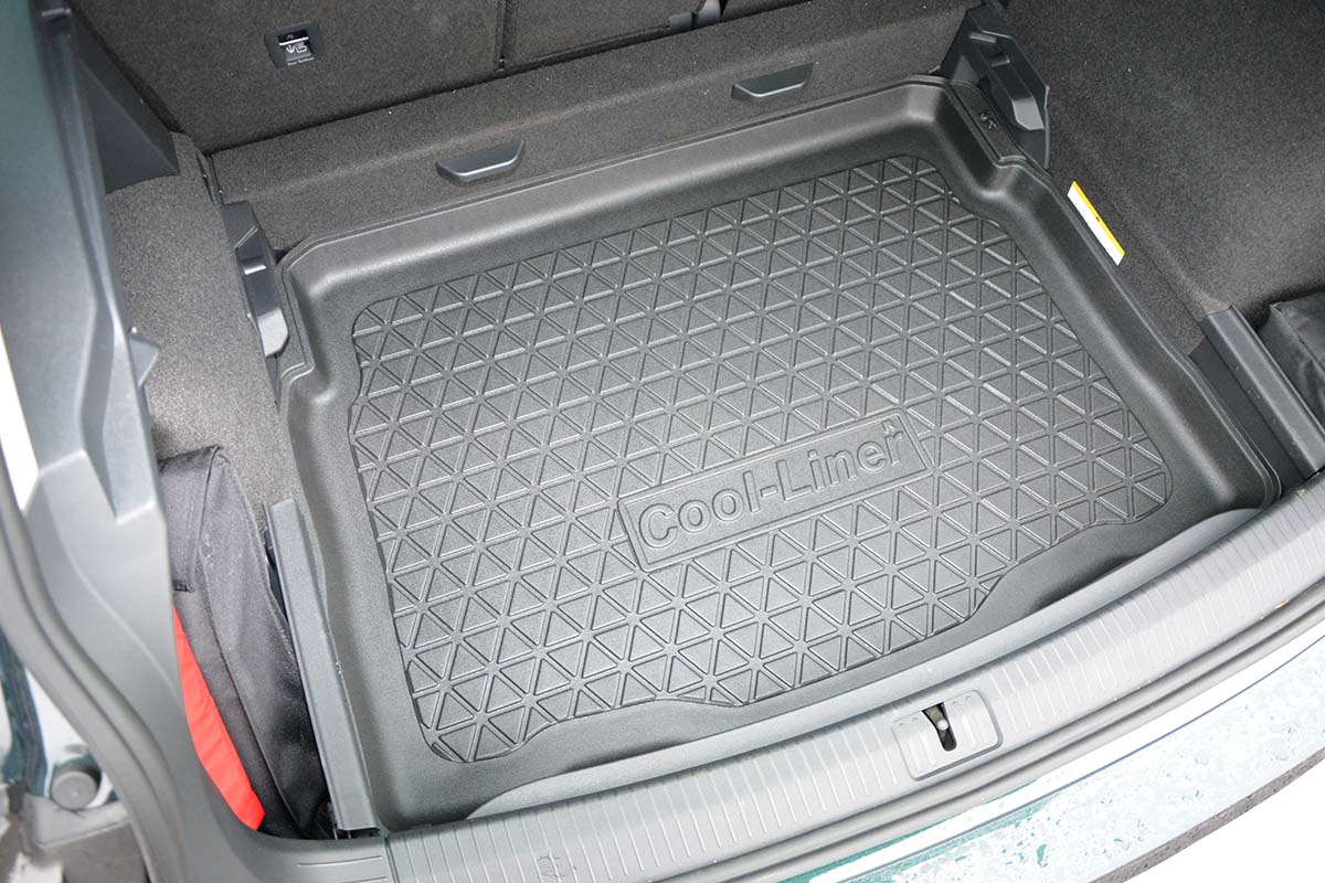 Boot mat Volkswagen Tiguan II 2015-present Cool Liner anti slip PE/TPE rubber