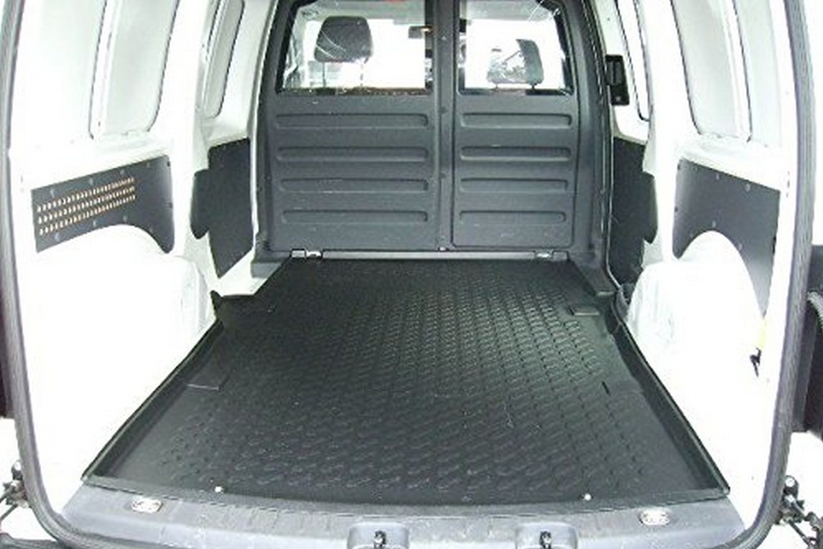 Tapis de coffre Volkswagen Caddy Maxi (2K) 2010-2020 Carbox Form PE caoutchouc noir